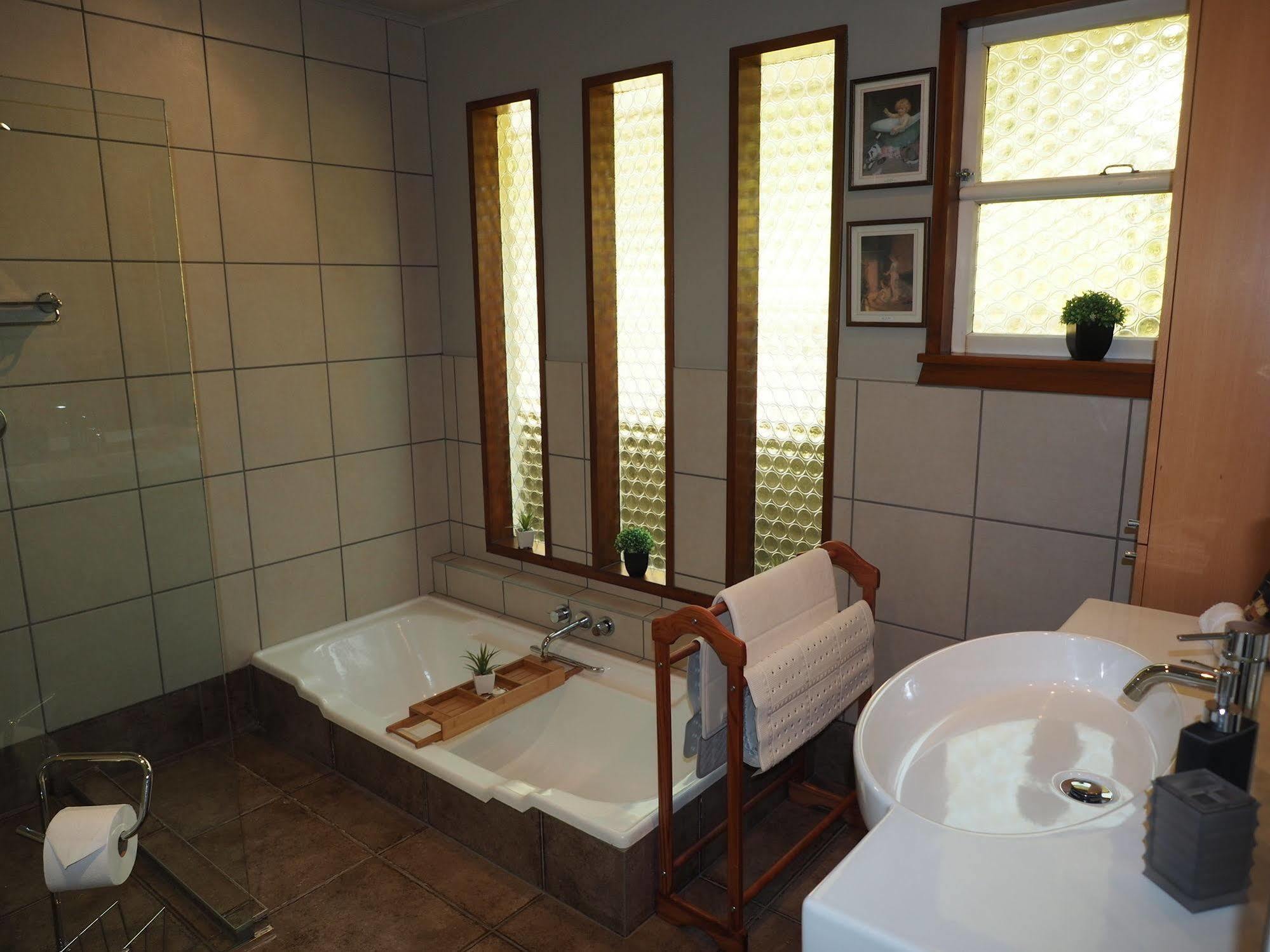 Sounds Vista B&B Пиктон Экстерьер фото